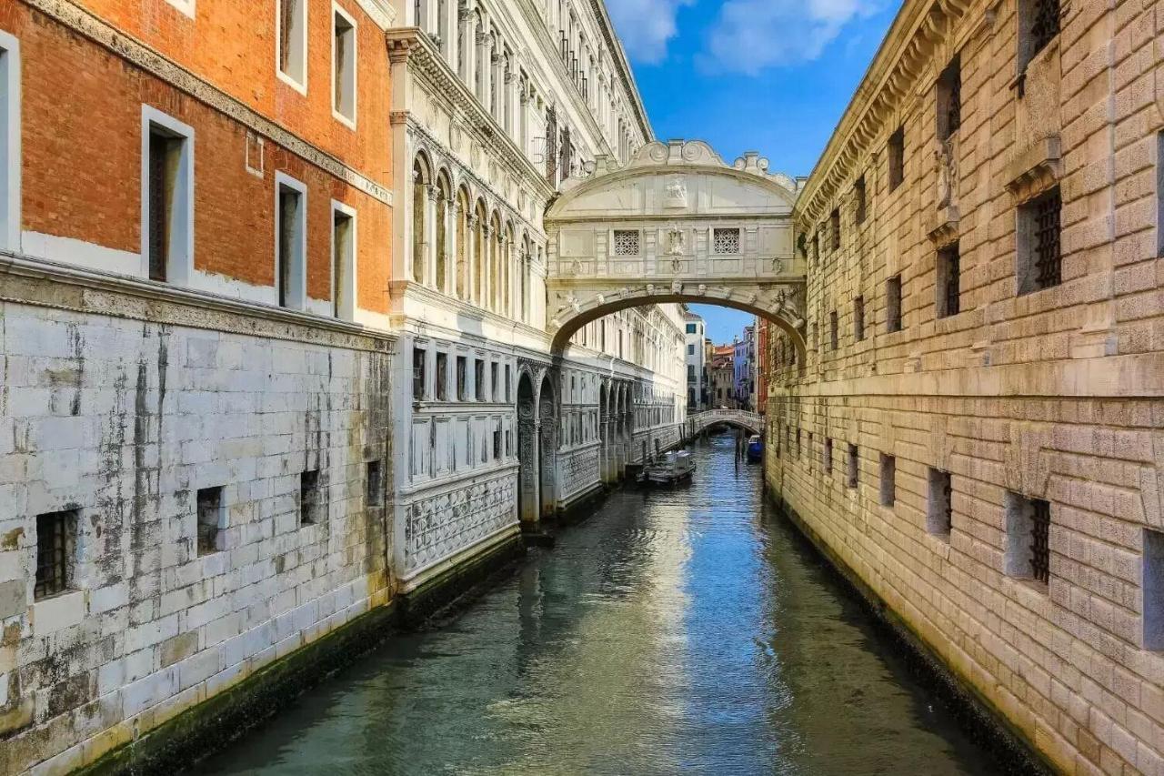 Venice San Marco Lovely Attic Two Bedroom Ac - Wi-Fi Apartment Venice